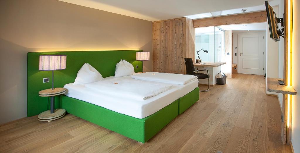 Hotel Gasthof Zur Post Sankt Gilgen Bilik gambar